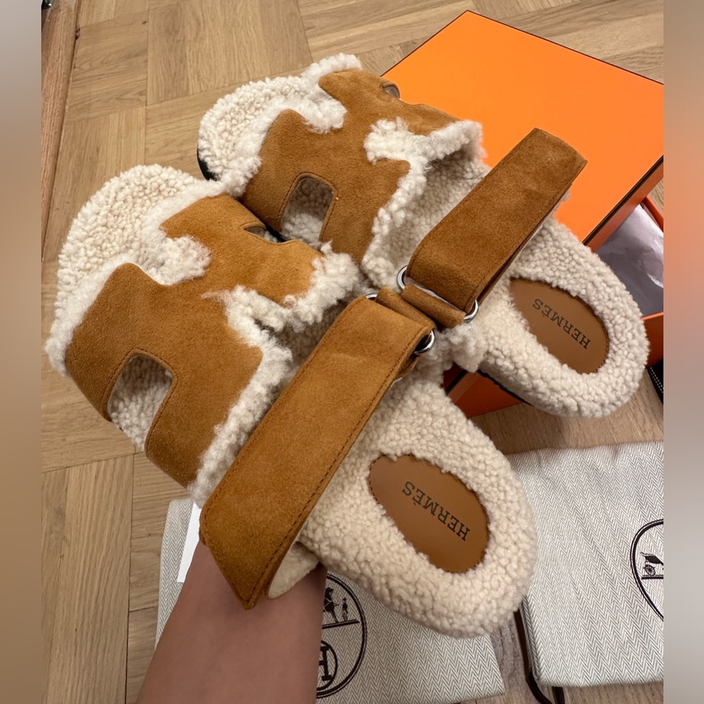 Hermes Chypre Sandals in Velvet Goatskin size 37 color Naturel